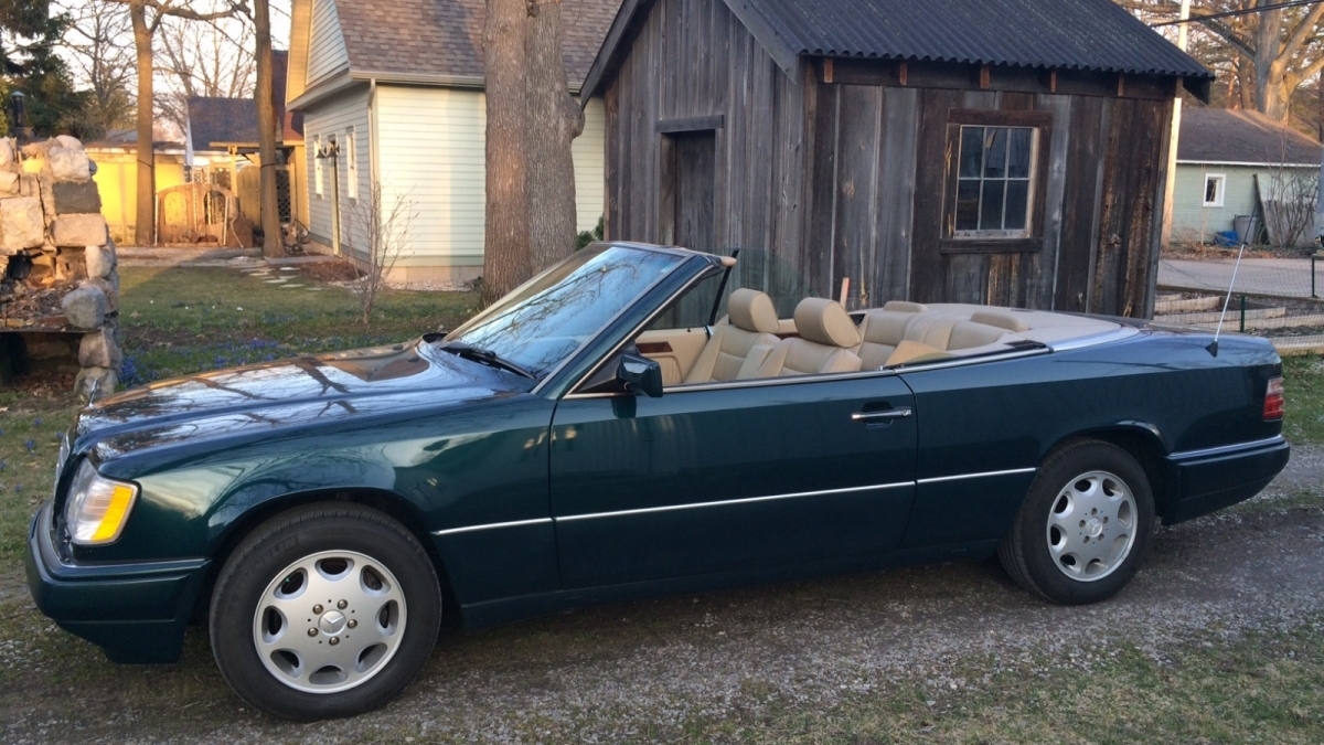 1994 Mercedes-Benz E320