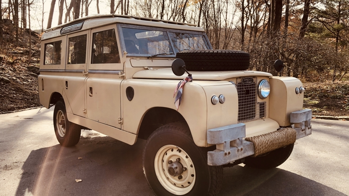 1967 Land Rover Series IIA 109