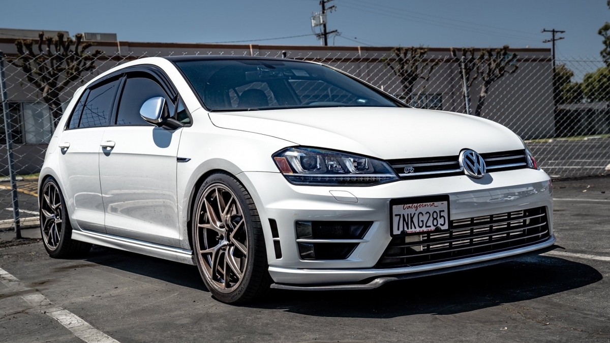 2016 Volkswagen Golf R