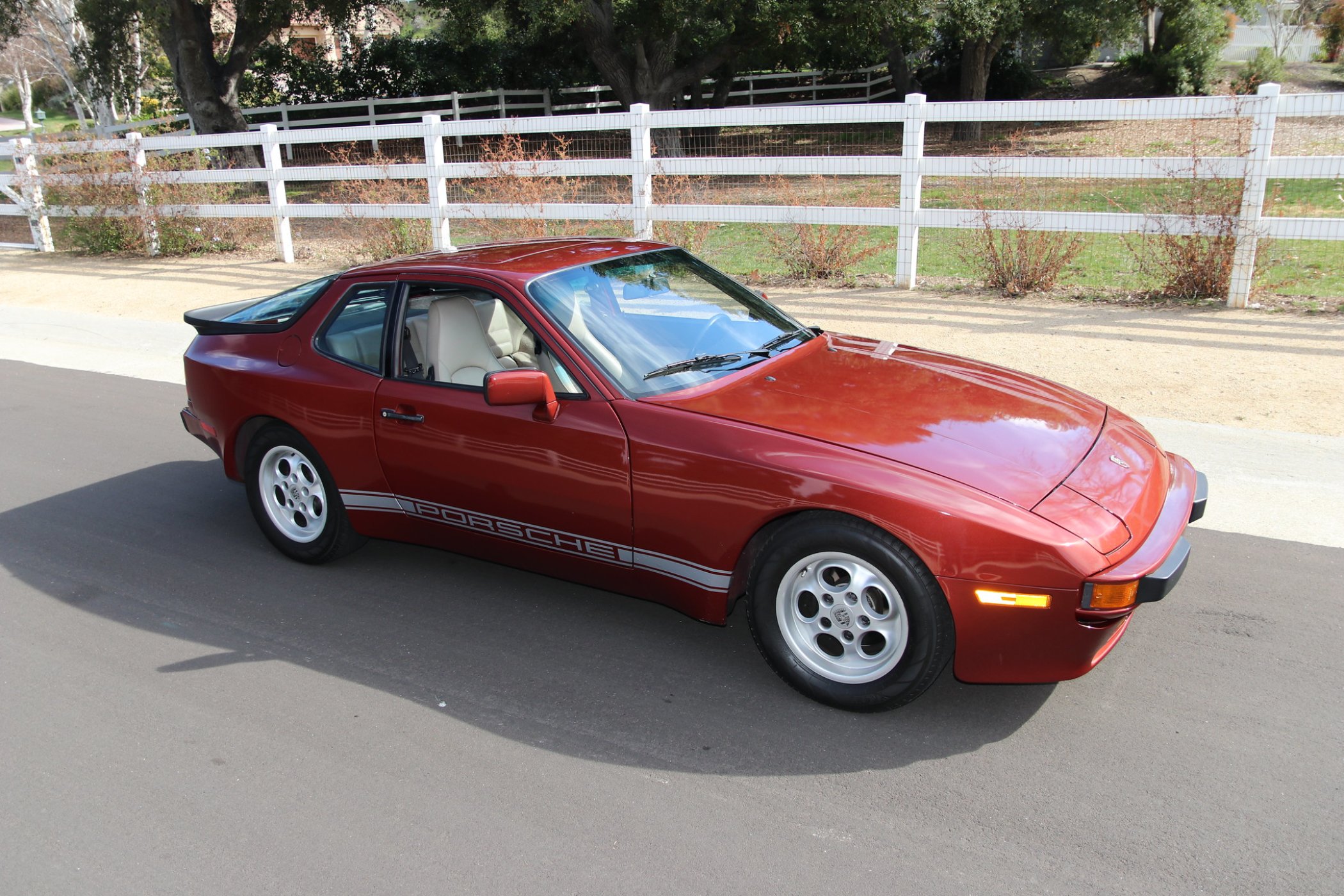 1986 PORSCHE 944